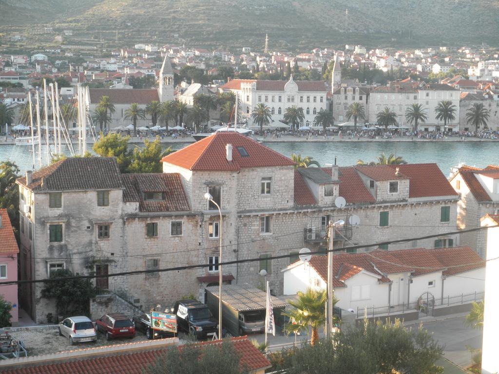 טרוגיר Rooms Carija מראה חיצוני תמונה