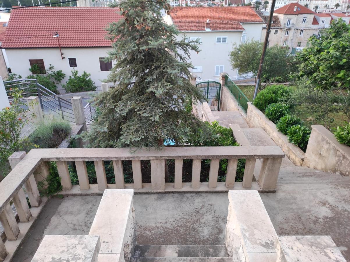 טרוגיר Rooms Carija מראה חיצוני תמונה