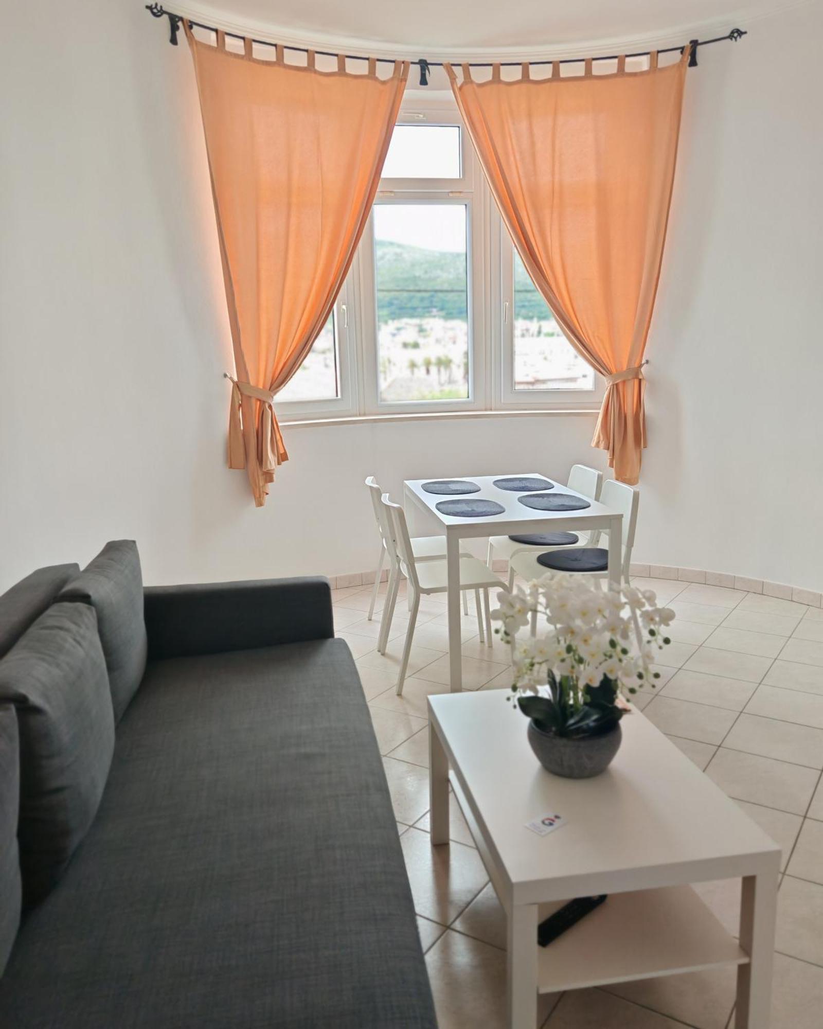 טרוגיר Rooms Carija מראה חיצוני תמונה