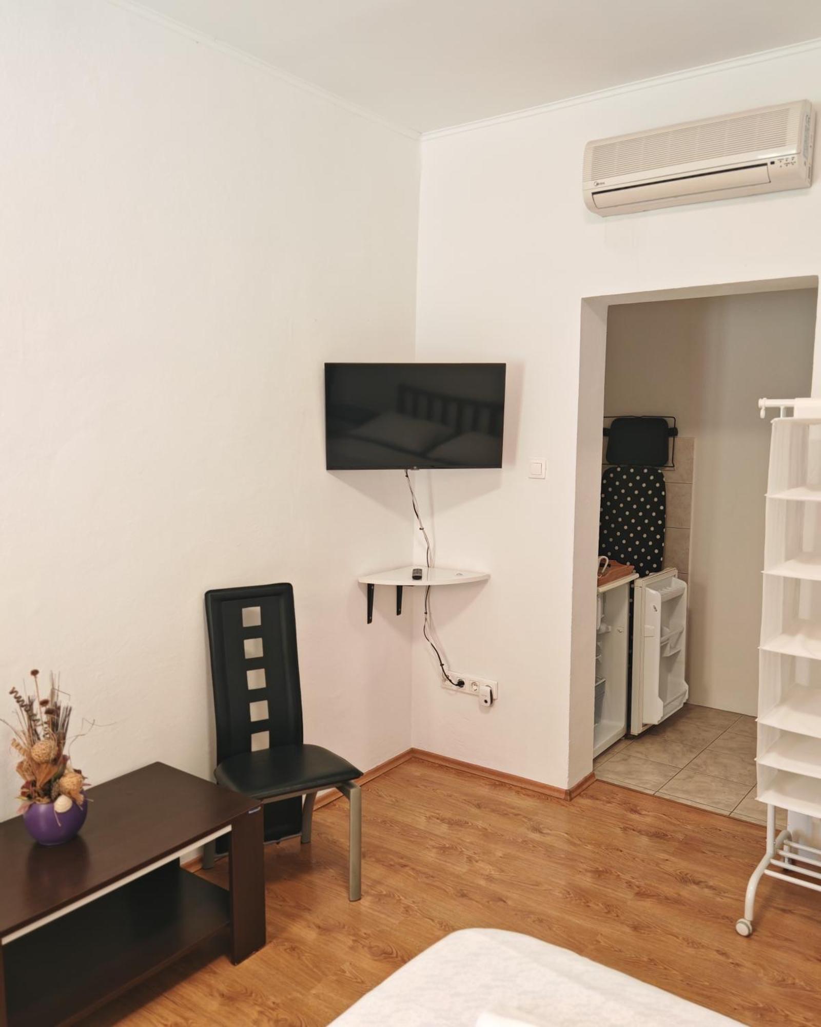 טרוגיר Rooms Carija מראה חיצוני תמונה